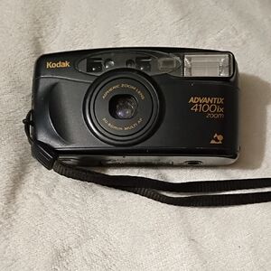 Kodak Advantix 4100ix Zoom Camera - Black and Gold
